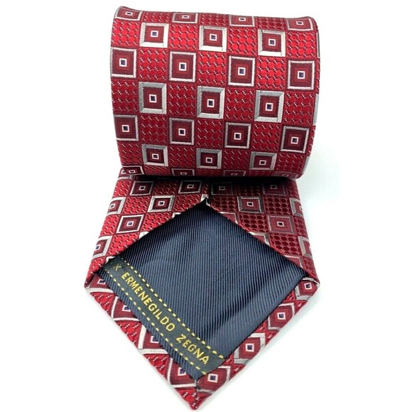 Current ERMENEGILDO ZEGNA Tie Red Gray Silver Squares Woven 100% Silk Necktie - Picture 5 of 10